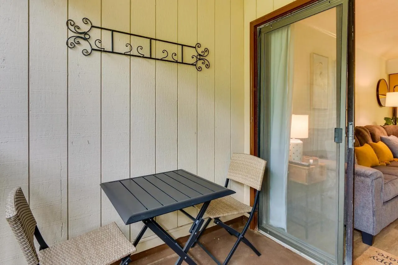 Apartment Hilton Head Getaway With Balcony - Walk To Beach!