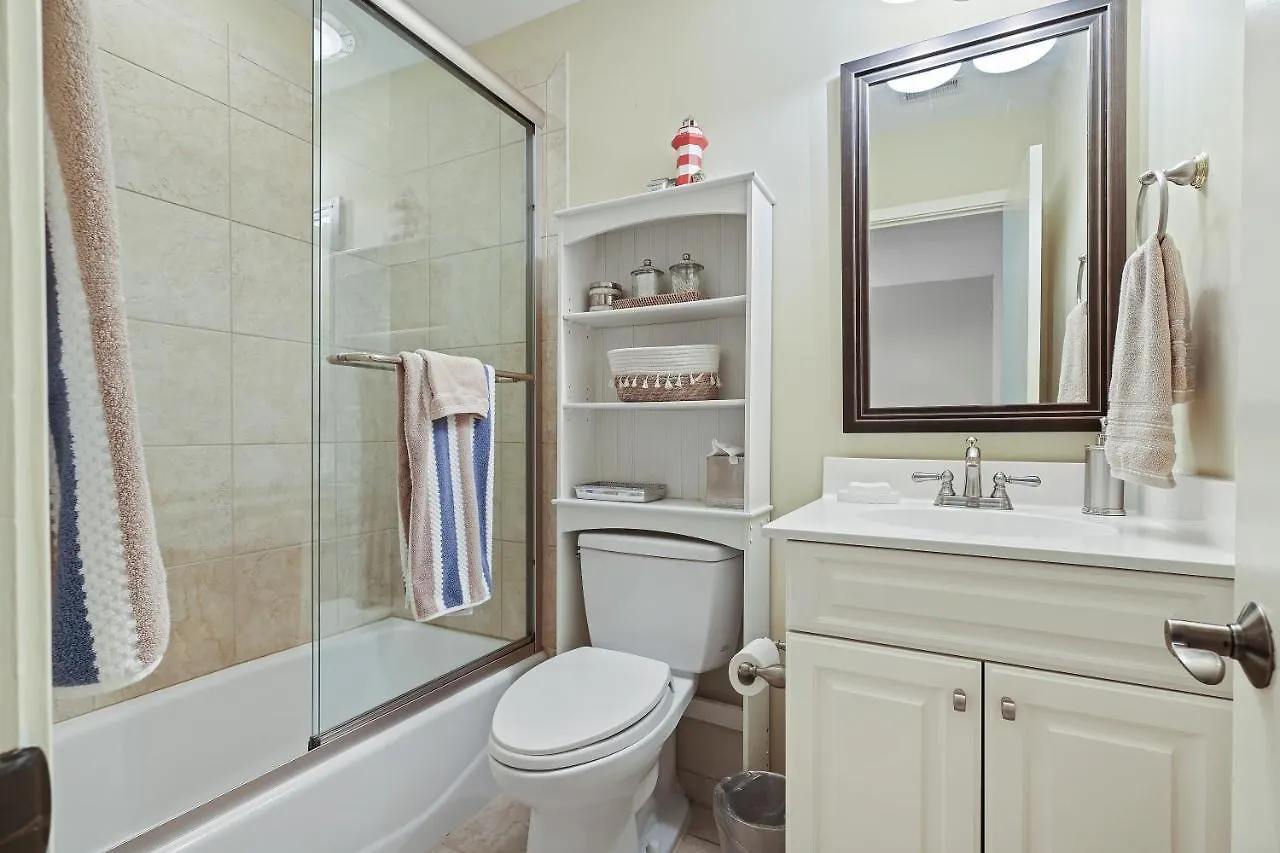 Wonderful Vacation Near The Shops And Restaurants Holiday home Hilton Head Island