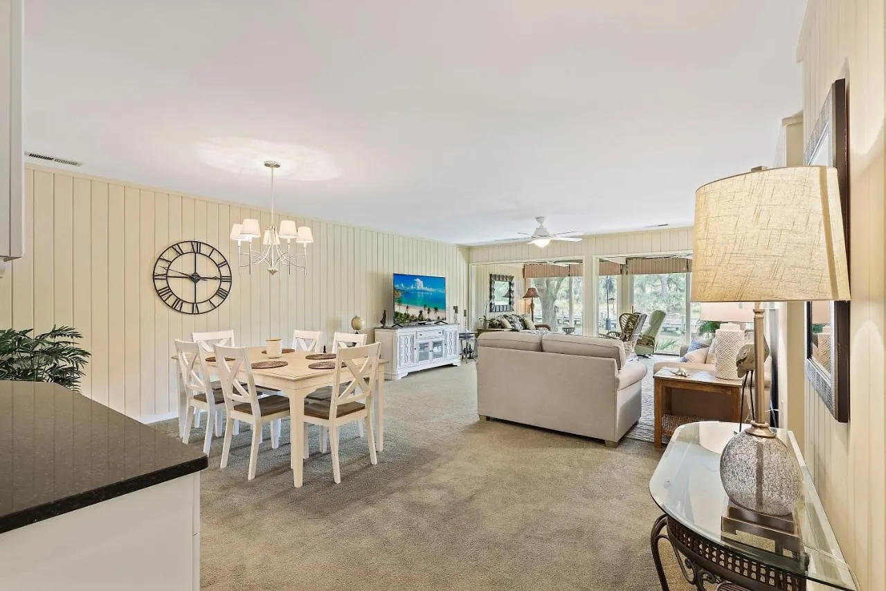 Wonderful Vacation Near The Shops And Restaurants * Hilton Head Island