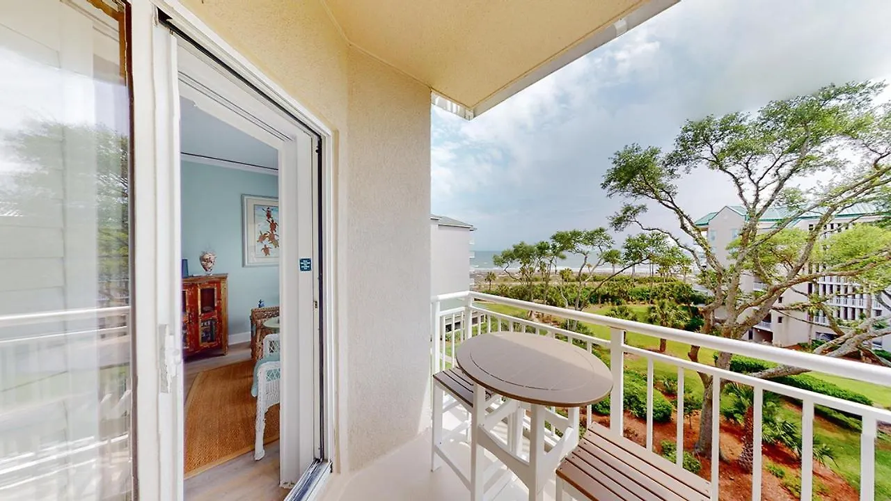 5402 Hampton Place South * Hilton Head Island