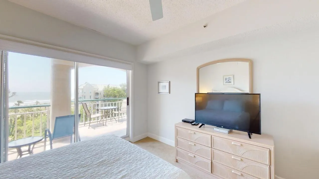 Vila 3502 Windsor Court South *