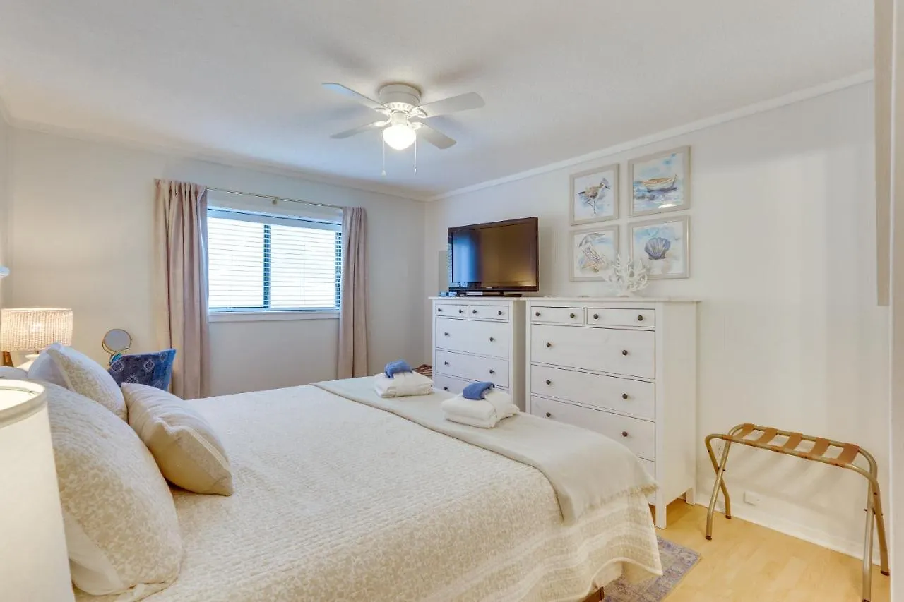Hilton Head With 4 Pools Walk To Beach * Hilton Head Island