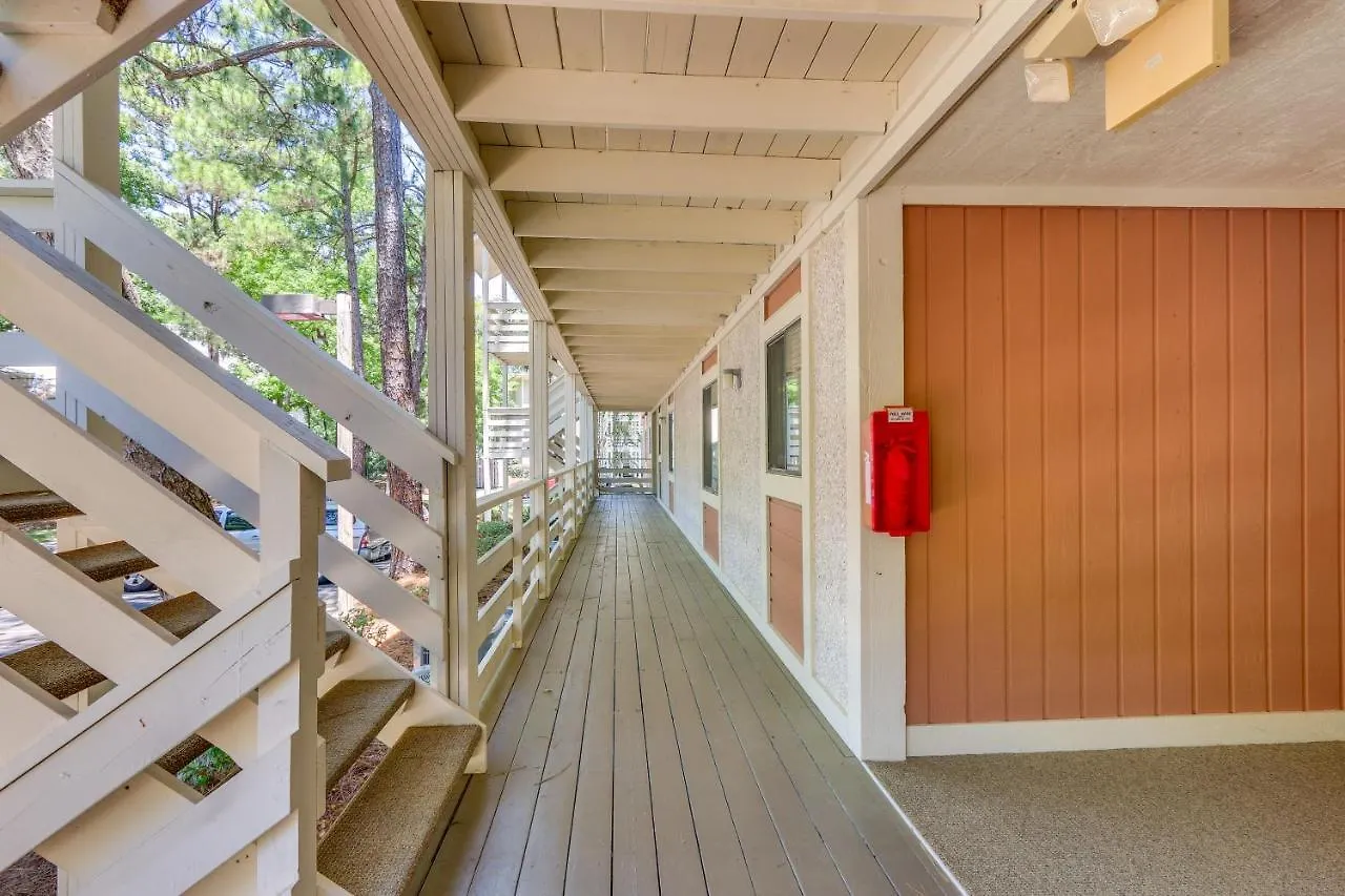 Apartment Hilton Head With Balcony, And Pool Access! *