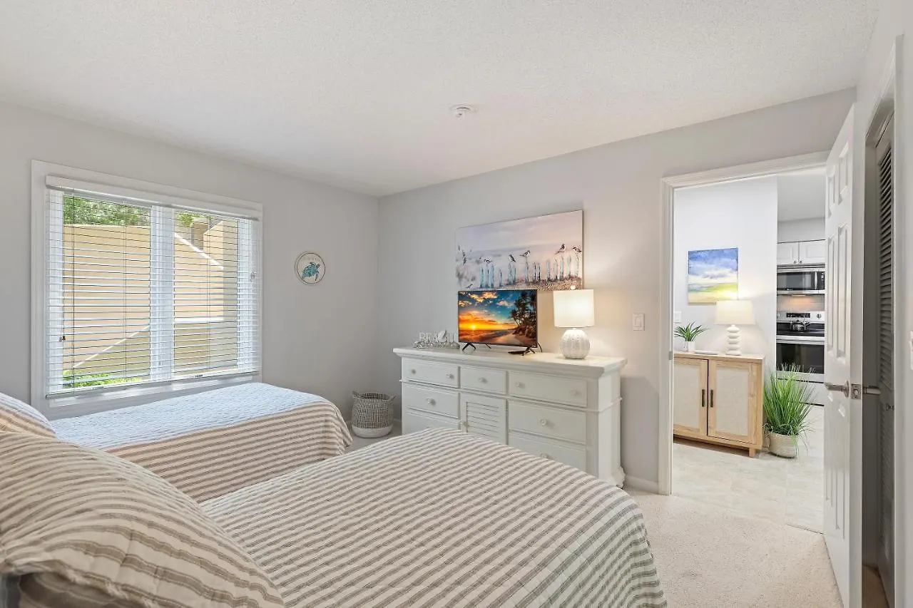 183 Colonnade Club Shipyard Golf View *