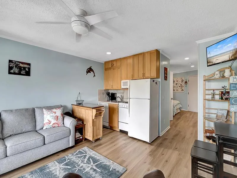 Seaside 379 - 1 Bedroom 1 Bathroom Oceanside 3rd Floor Apartment *