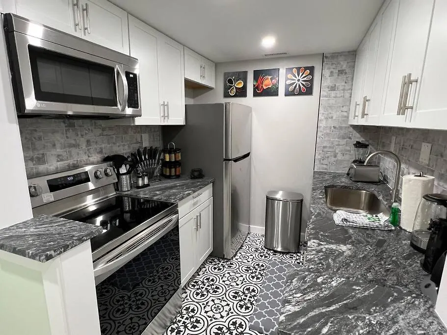 Tranquility In Paradise- 2 Bedroom W/parking Vila
