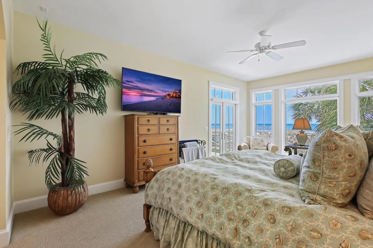 111 Dune Ln 6 Bedroom Oceanfront Forest Holiday home Hilton Head Island