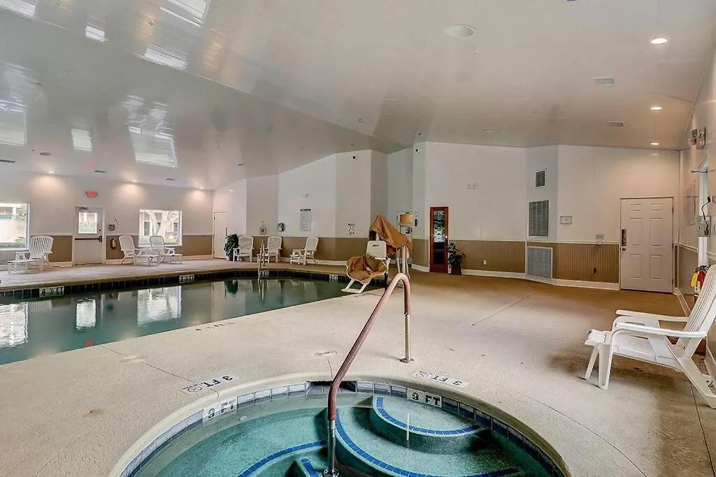 Classy & Comfortable Condo! *