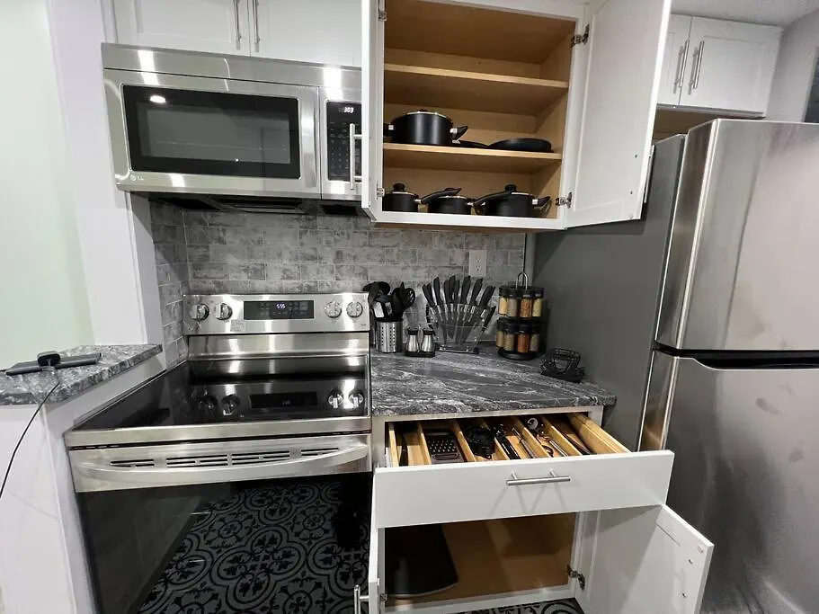 Tranquility In Paradise- 2 Bedroom W/parking *