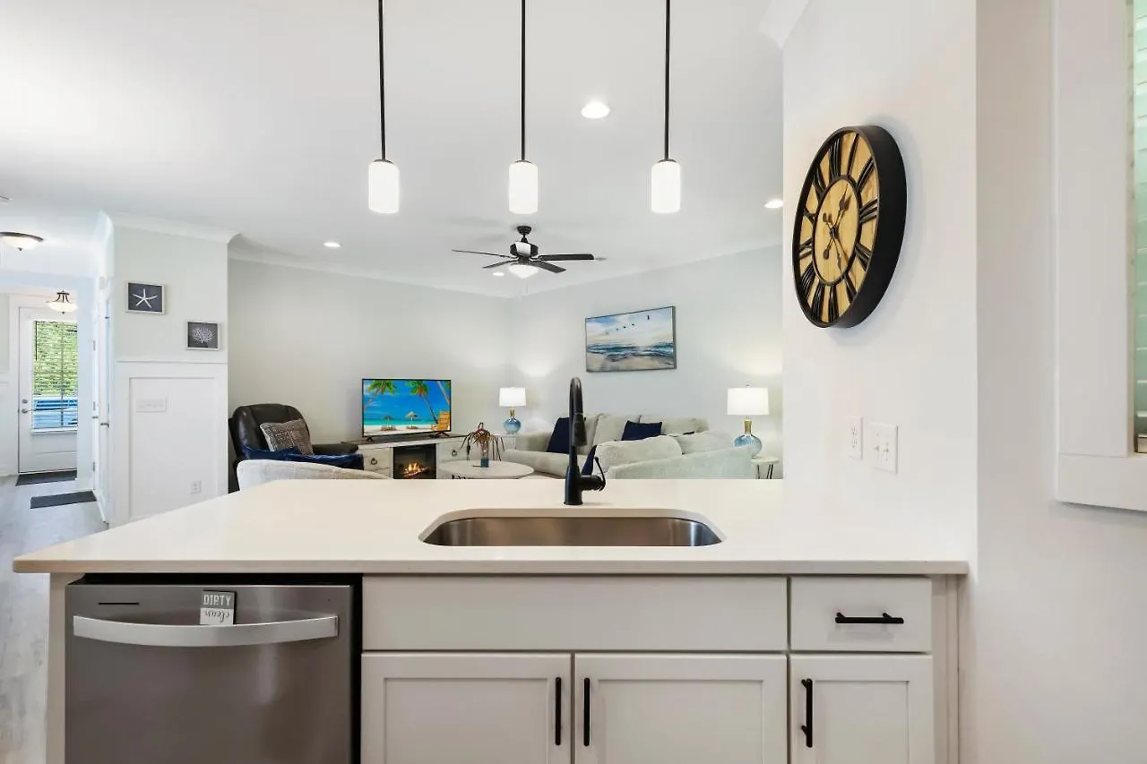 28 Pink Lane Luxury Vacation