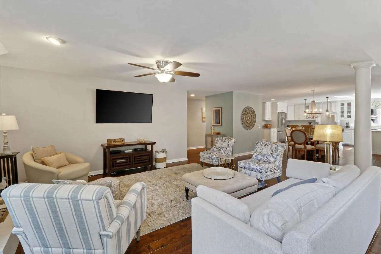 19 Sea Lane *