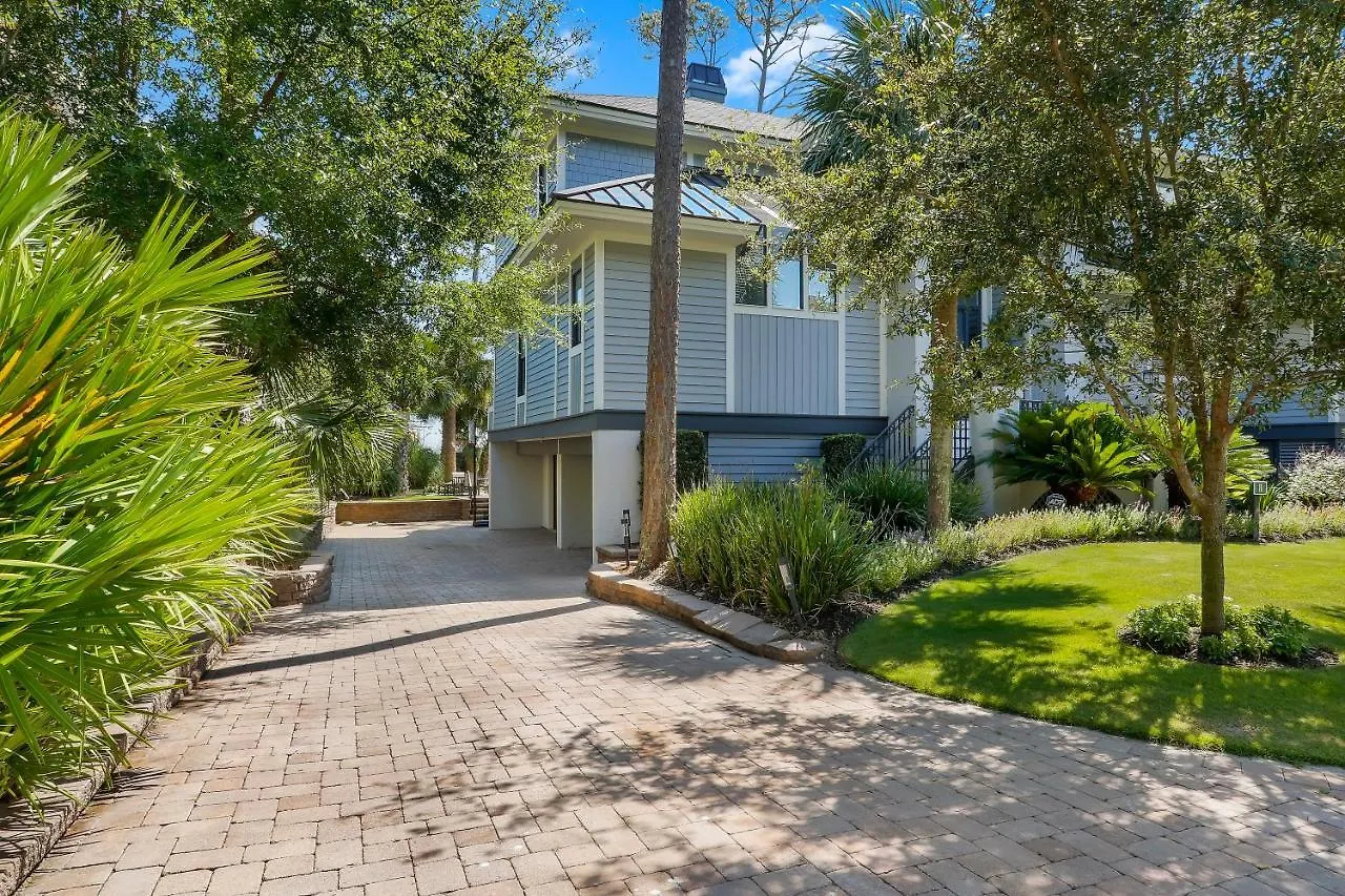 11 East Wind Villa *