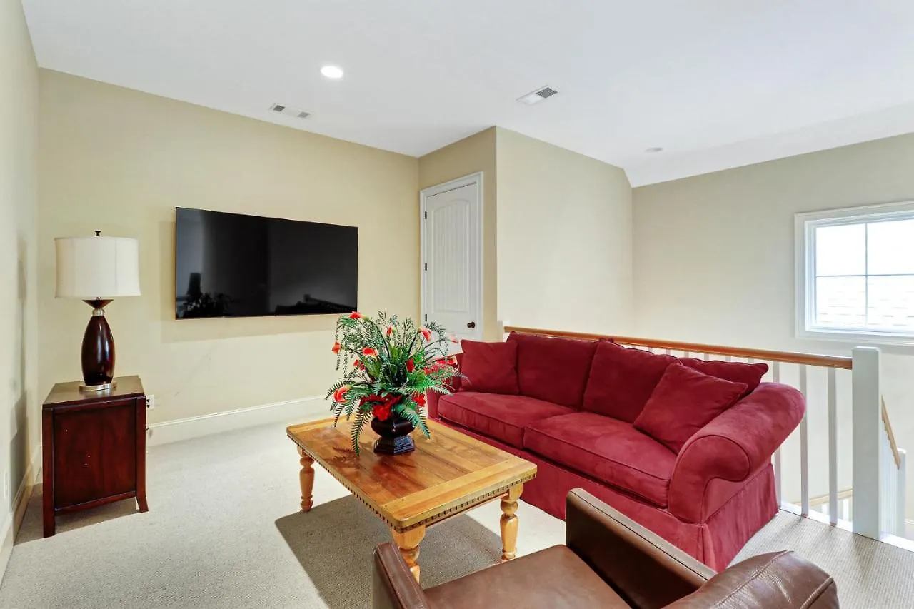 Villa 35 Red Oak *
