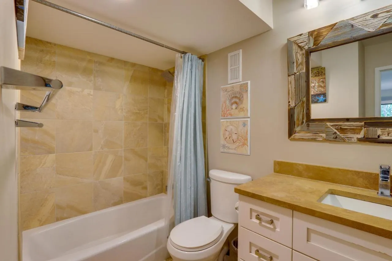 Apartment Serene With Community Pool! *
