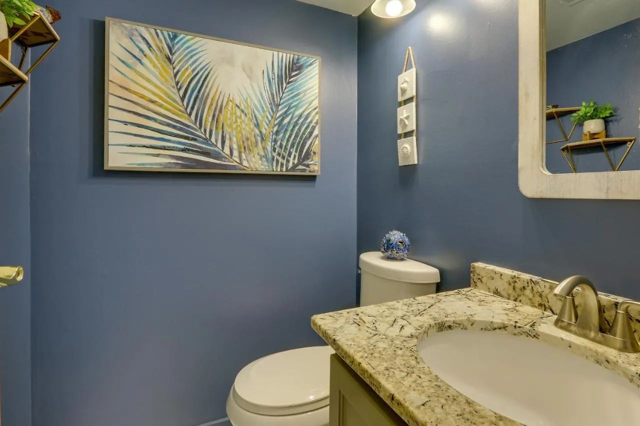 Serene With Community Pool! *