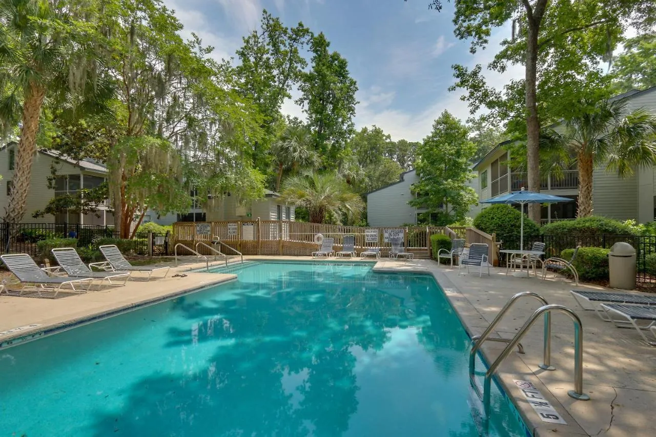 Apartment Serene With Community Pool! Hilton Head Island