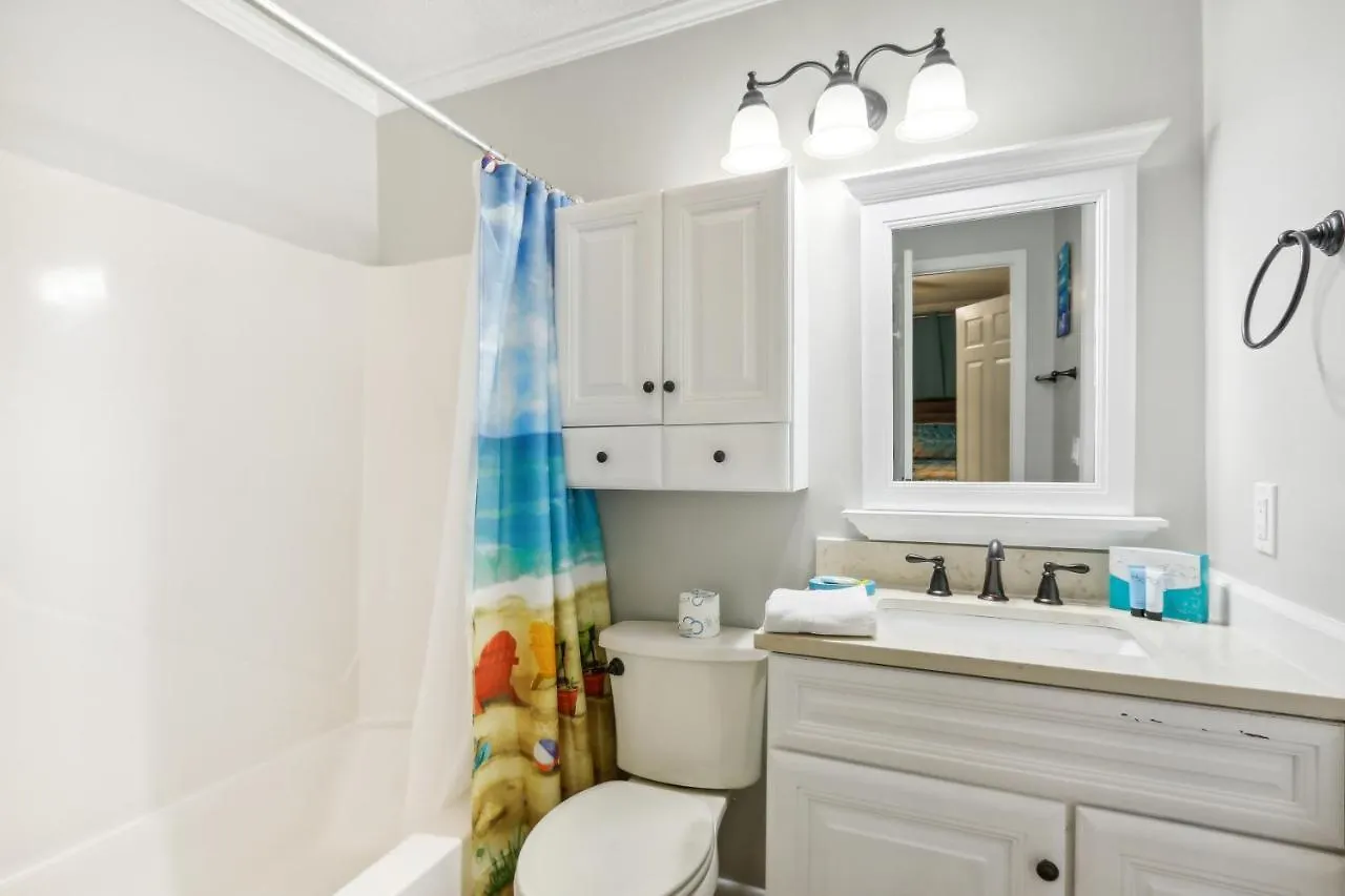 Hilton Head Vacation Private Access! Apartment