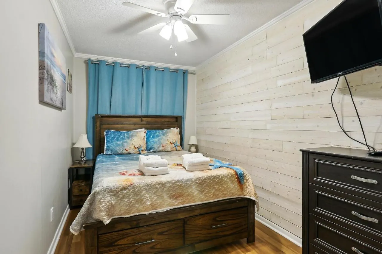 Hilton Head Vacation Private Access! Apartment *