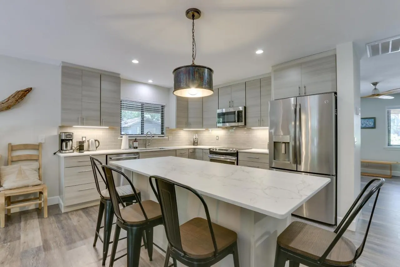 Holiday home Spacious 1 Mile To Club And Harbour Town! Hilton Head Island