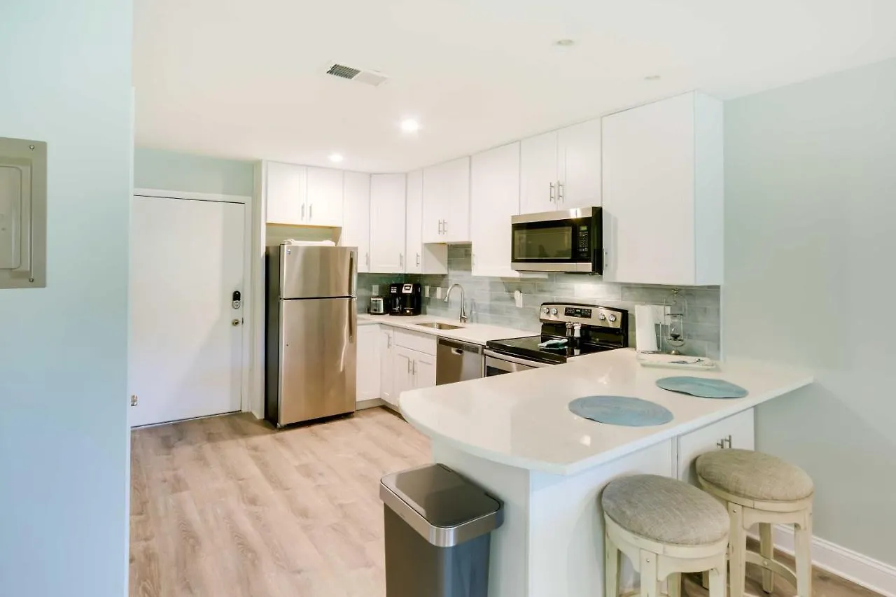 Apartment Hilton Head With Pool Access Less Than Half Mi To