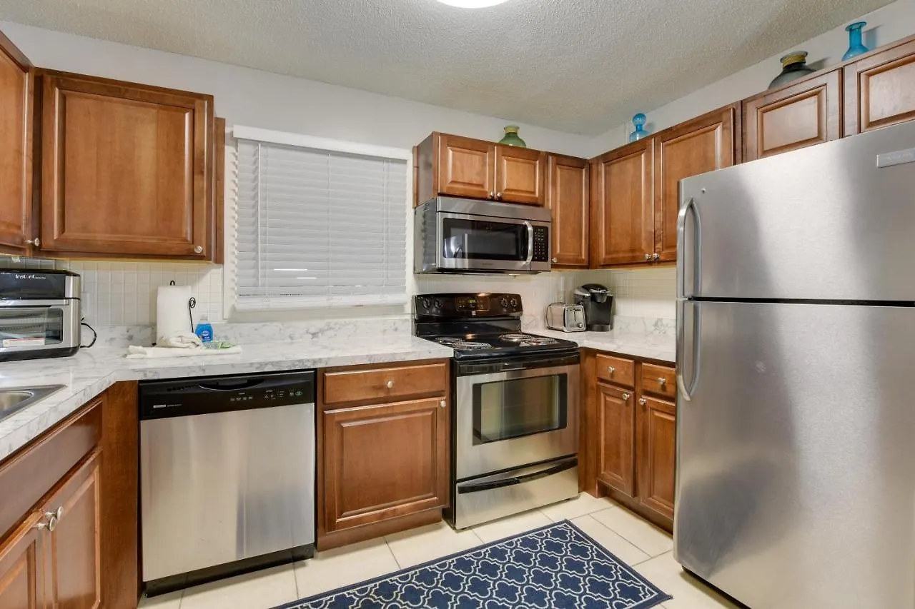 Hilton Head With And Pool Access! *