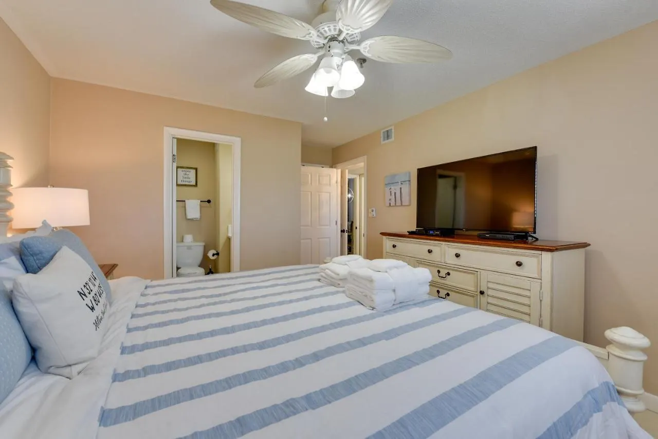 Hilton Head With And Pool Access! *