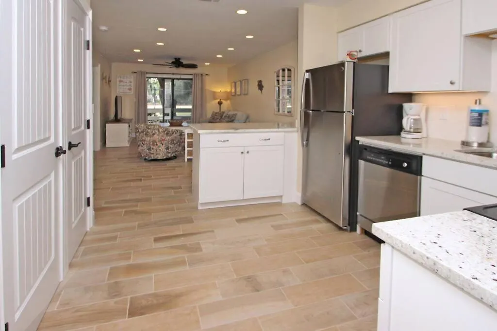 Cute 2 Bedroom, 2 Bath At Folly Field * Hilton Head Island