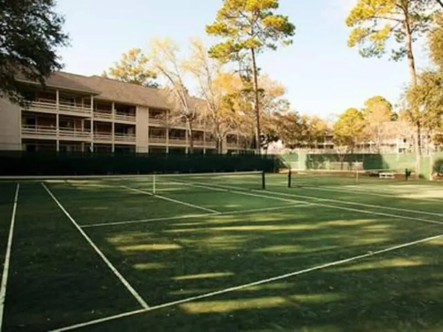 Cute 2 Bedroom, 2 Bath At Folly Field Apartment
