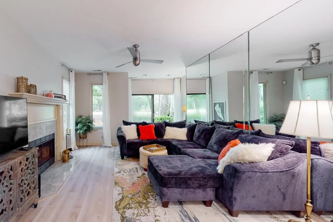 Villa Golfmaster, Unit 1301
