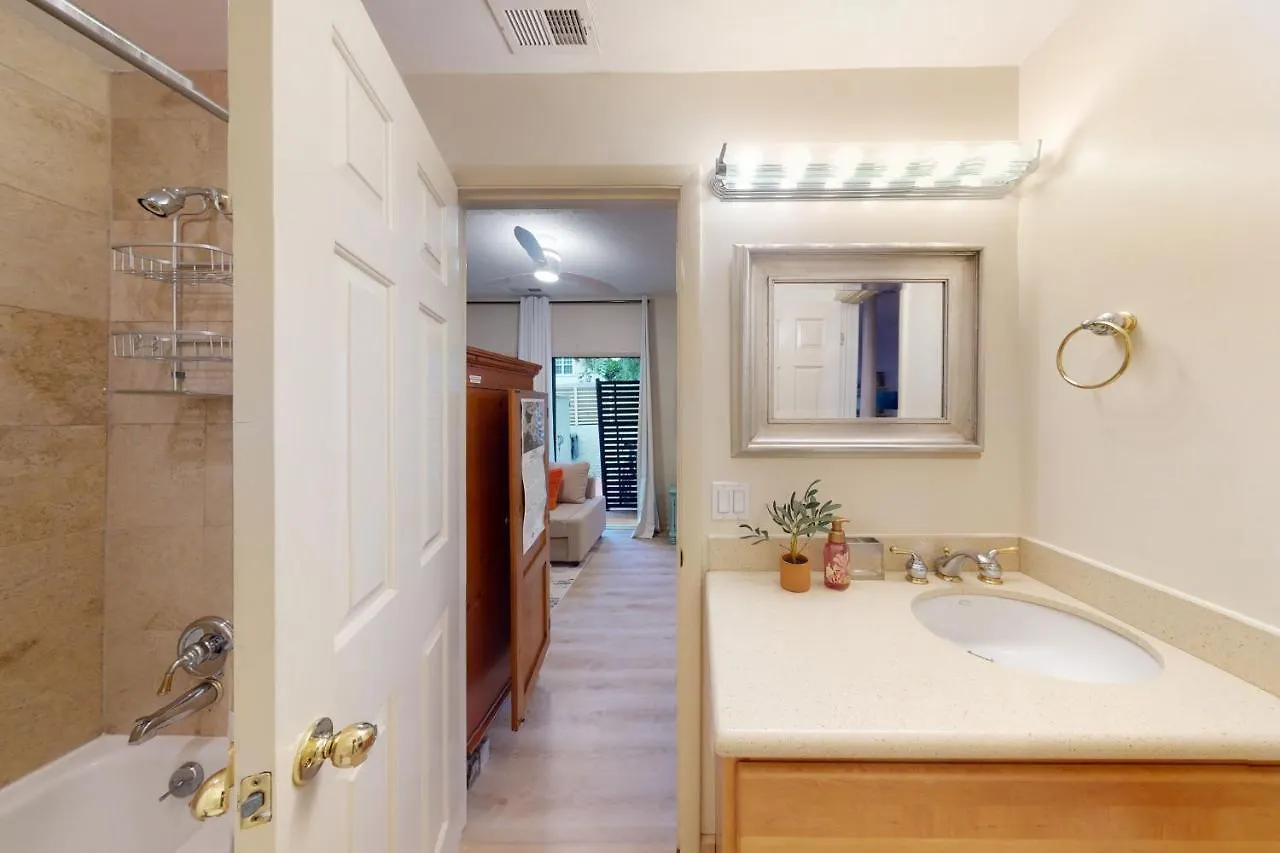 Villa Golfmaster, Unit 1301