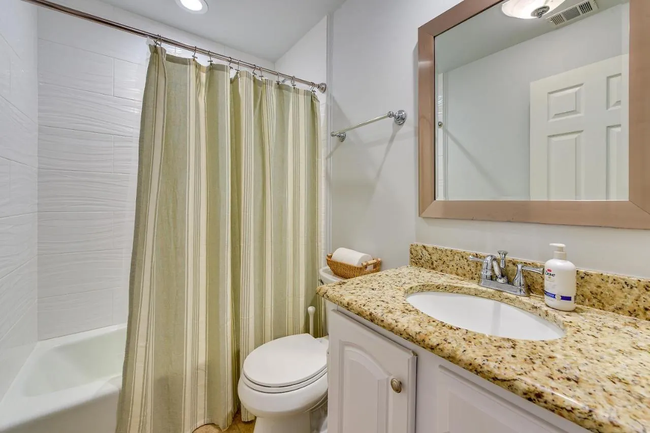 Holiday home Palmetto Dunes Golf Getaway Pool And Access!