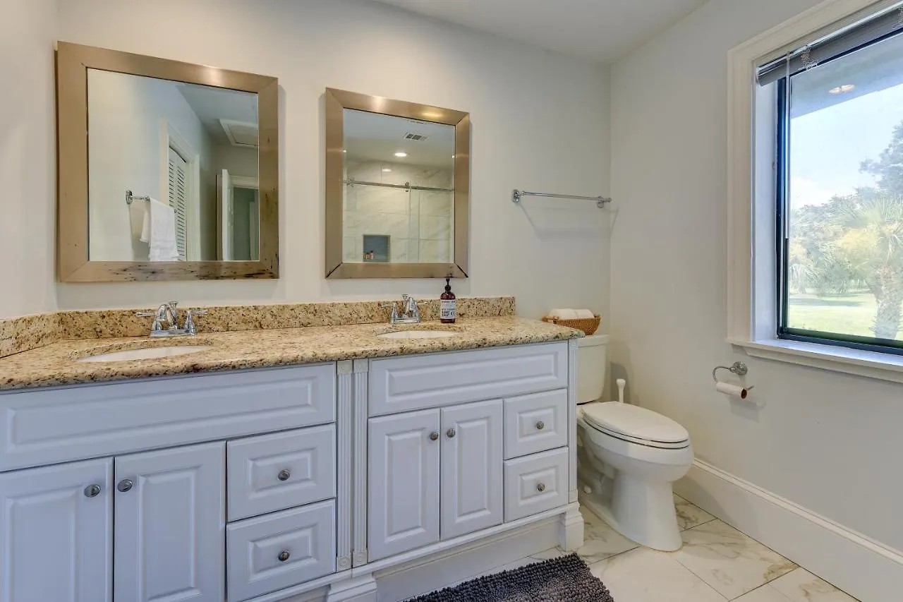 Holiday home Palmetto Dunes Golf Getaway Pool And Access!