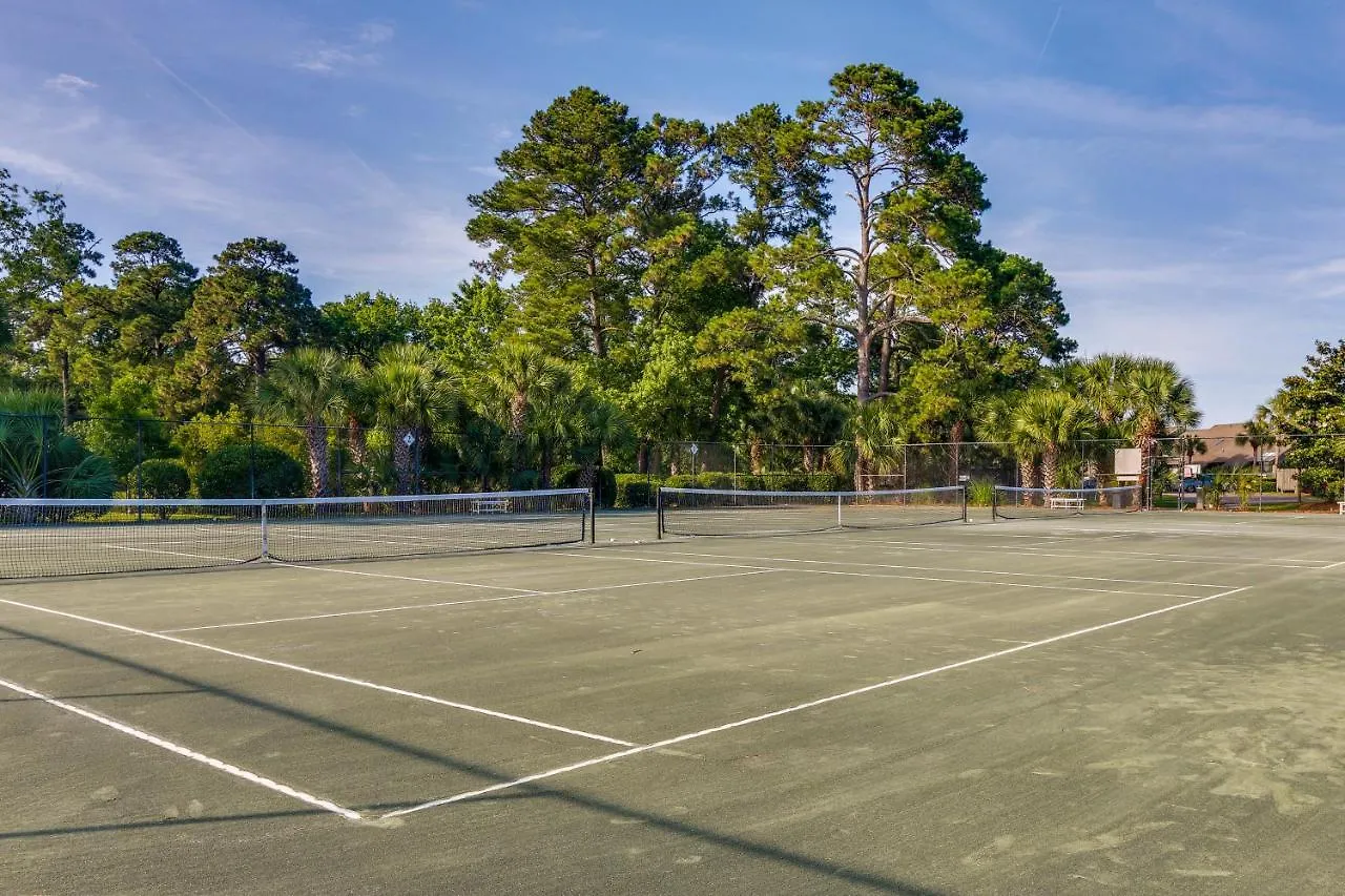 Holiday home Palmetto Dunes Golf Getaway Pool And Access! *