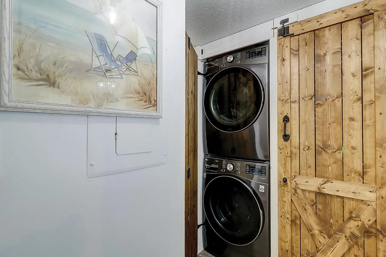 On Port Royal Sound 2217 Apartman *