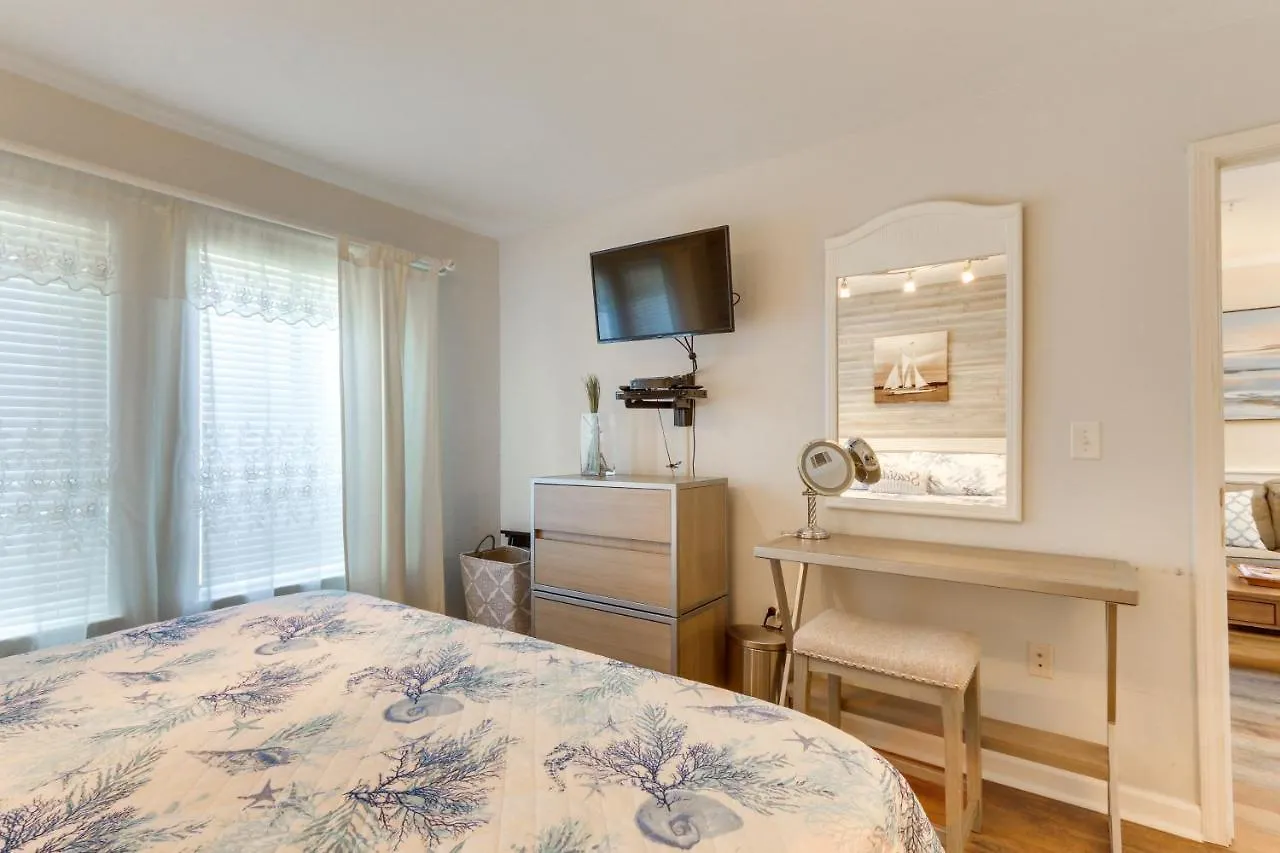 Apartment Hilton Head Screened Balcony, Beach Access! *