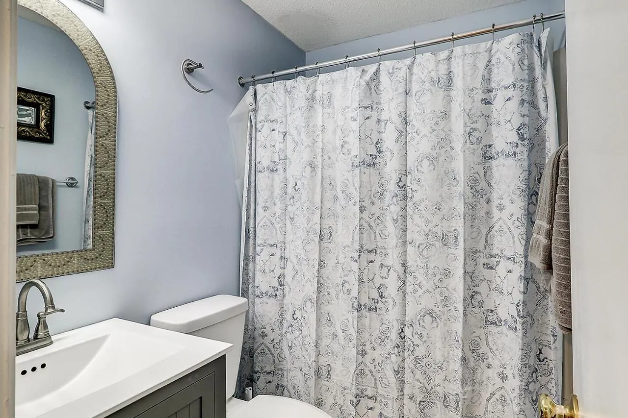 Fiddlers Cove 19b Apartment