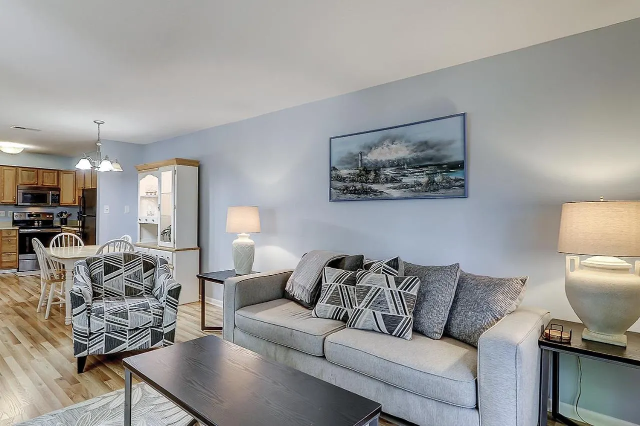 Fiddlers Cove 19b Apartment