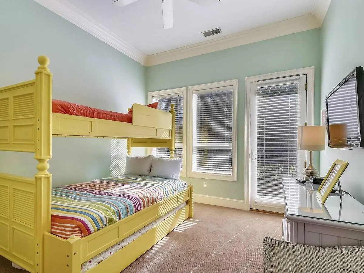 55 Steps To The - Private Pool & - 2nd Row To The - 29 Sandpiper St Holiday home