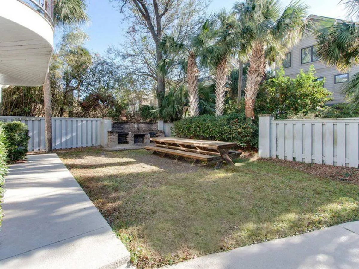 55 Steps To The - Private Pool & - 2nd Row To The - 29 Sandpiper St