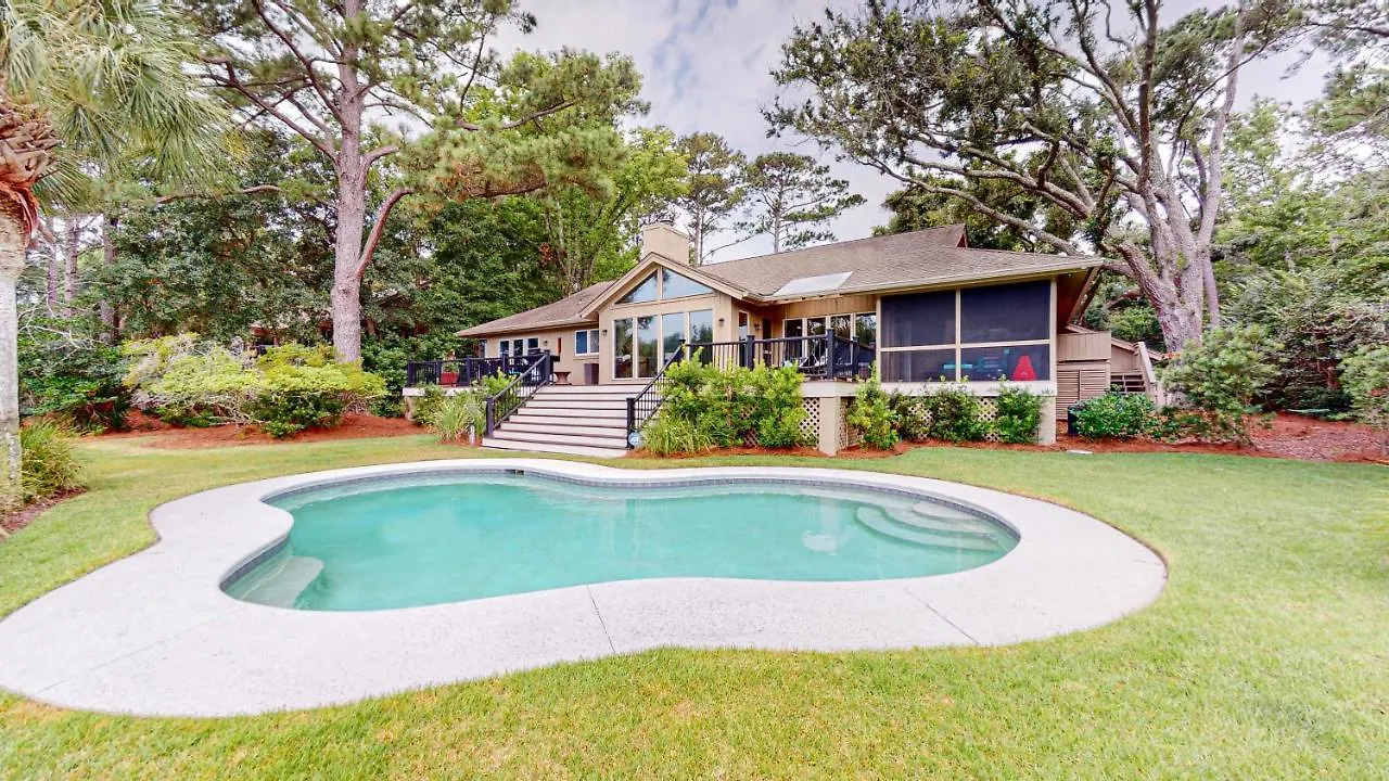 12 Midstream Holiday home *