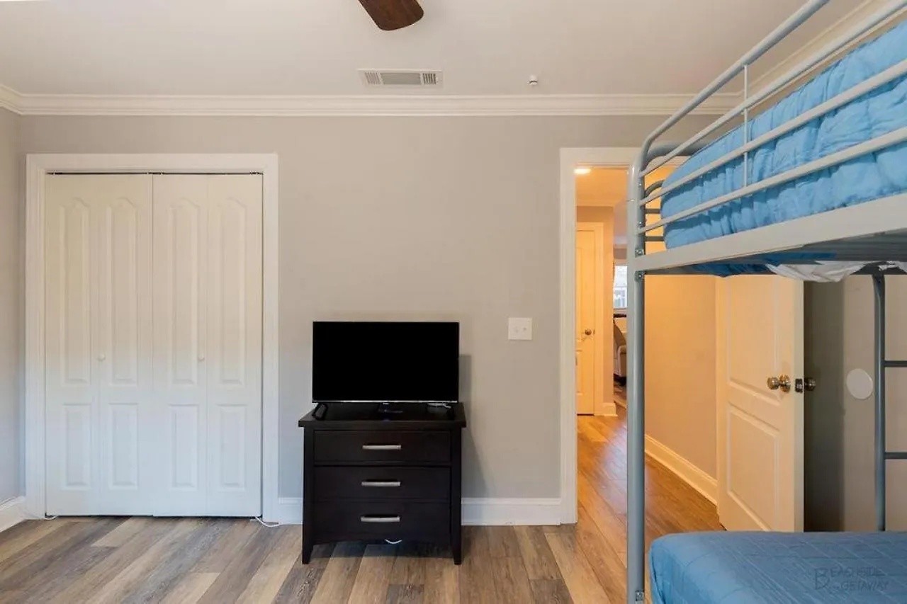 1 Sea Hawk Lane