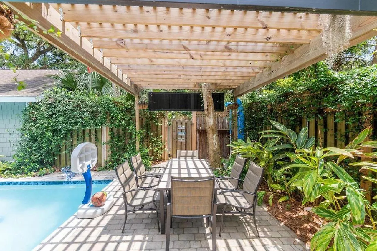 15 Sandpiper Street *