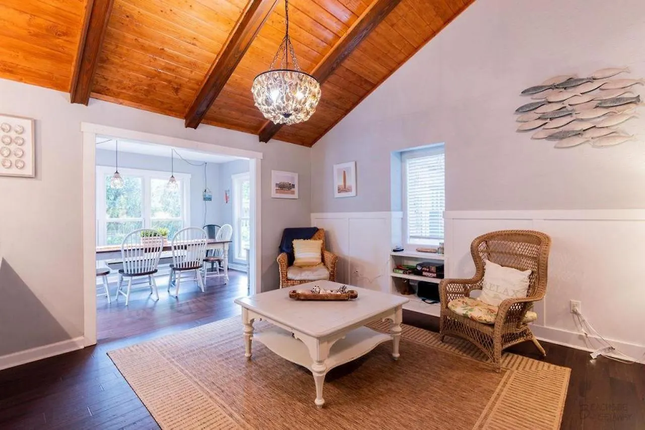 15 Sandpiper Street * Hilton Head Island