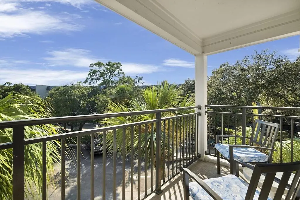 Tranquility On The Water - 2 Bedroom! Apartment
