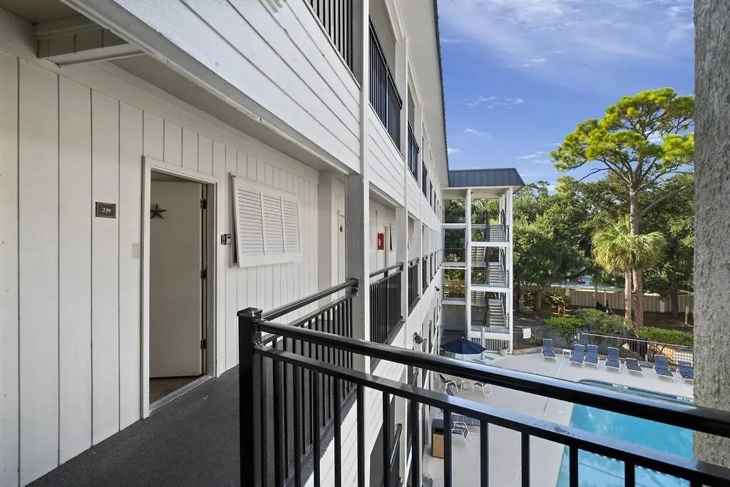 Apartment Tranquility On The Water - 2 Bedroom!