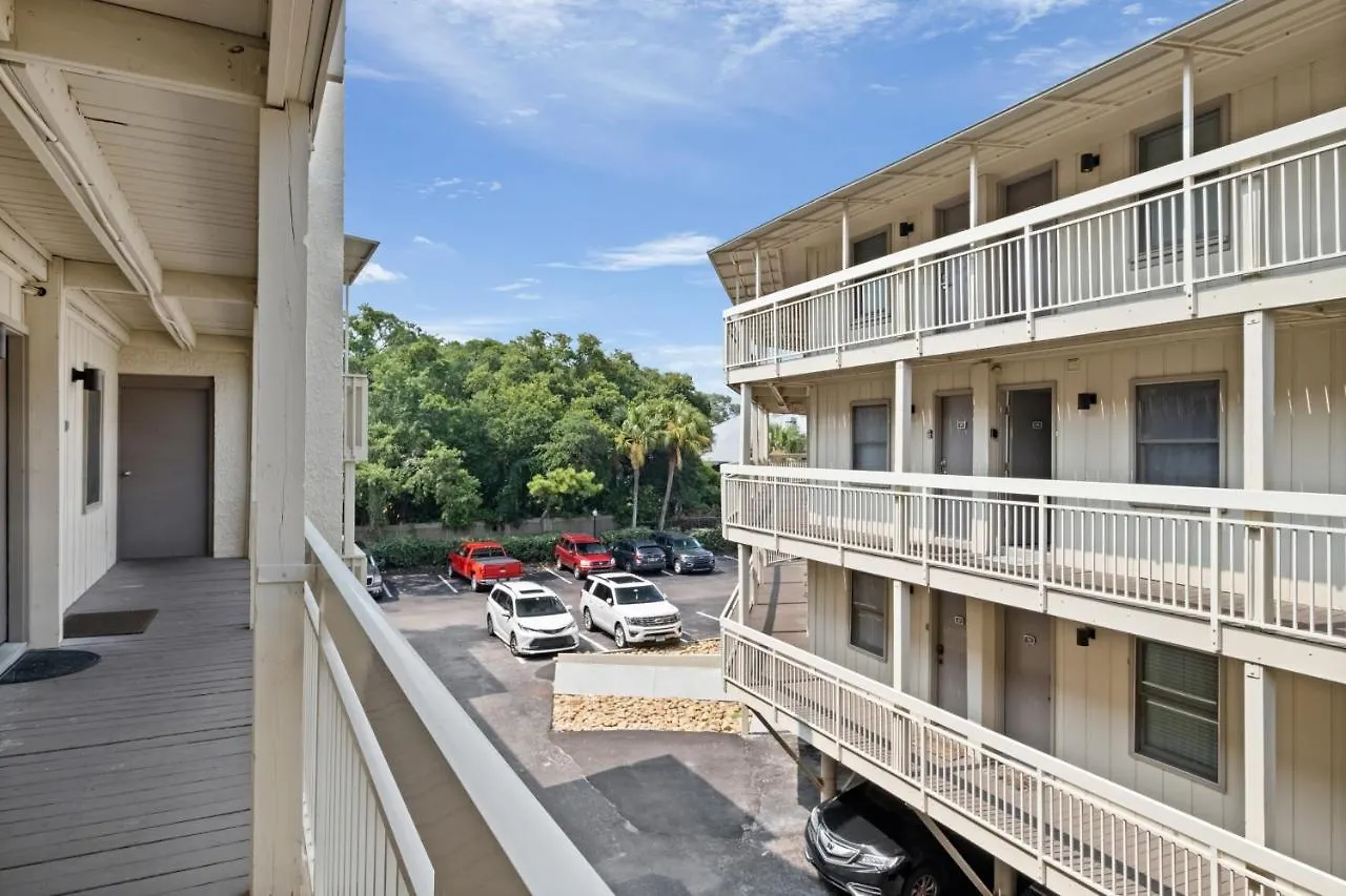 Ocean View Breakers At Coligny Apartment