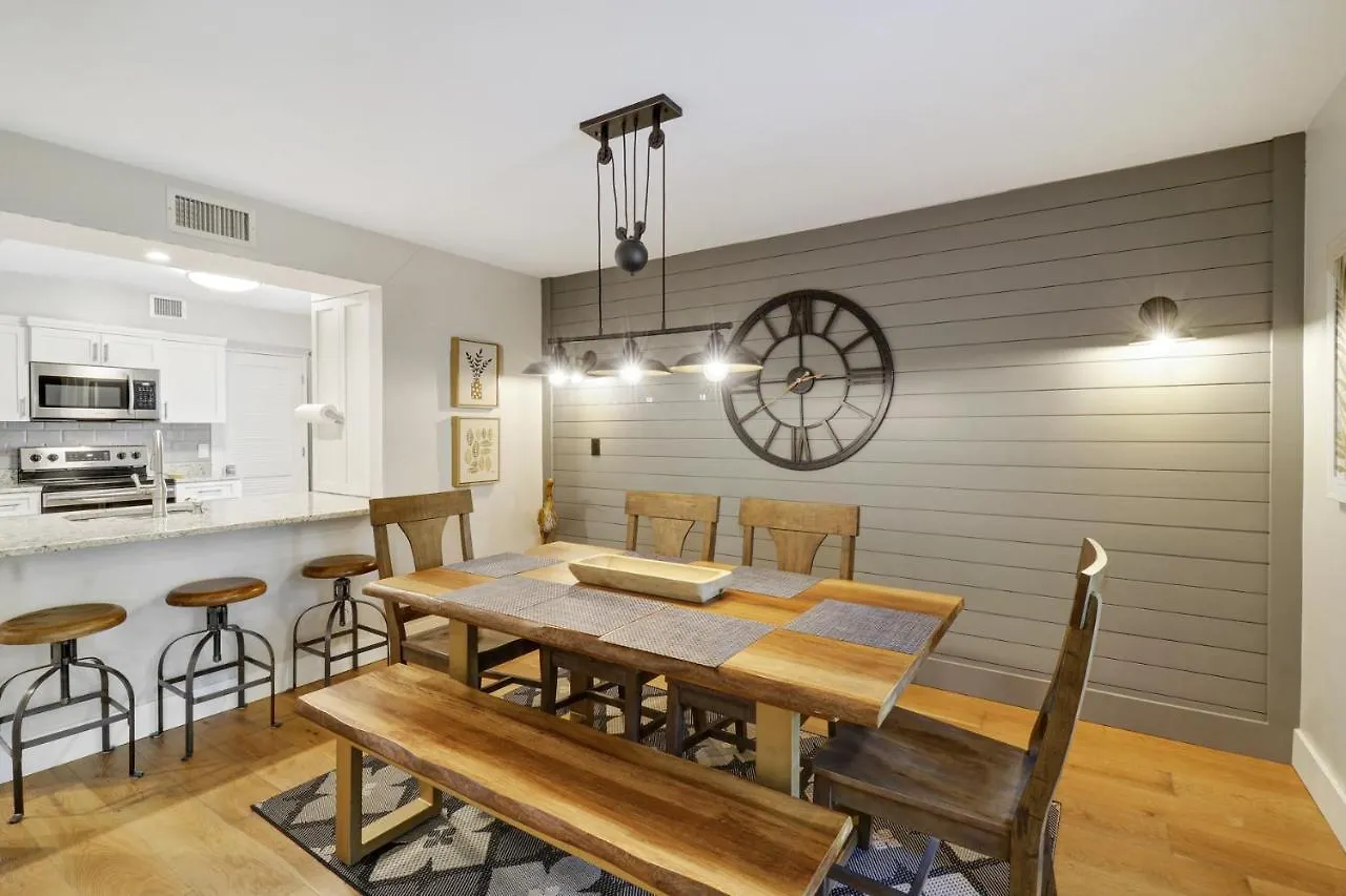 901 Cutter Court 3 Bedroom Harbourtown * Hilton Head Island