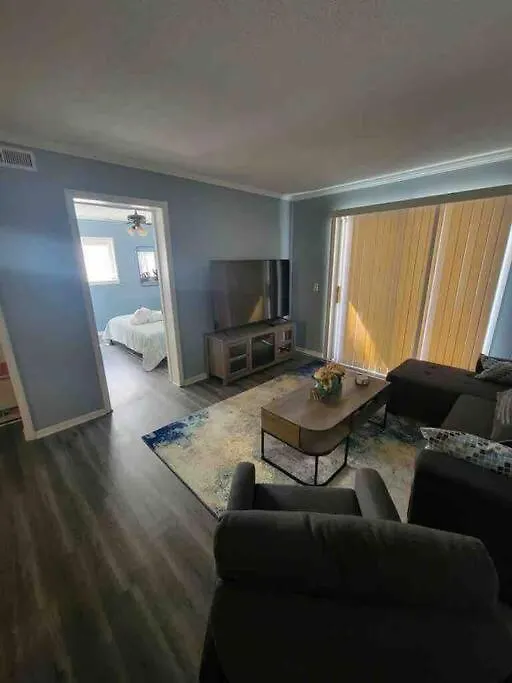 2022 Renovated 2-bdrm Cozy, Lovely W/parking! Apartment Hilton Head Island