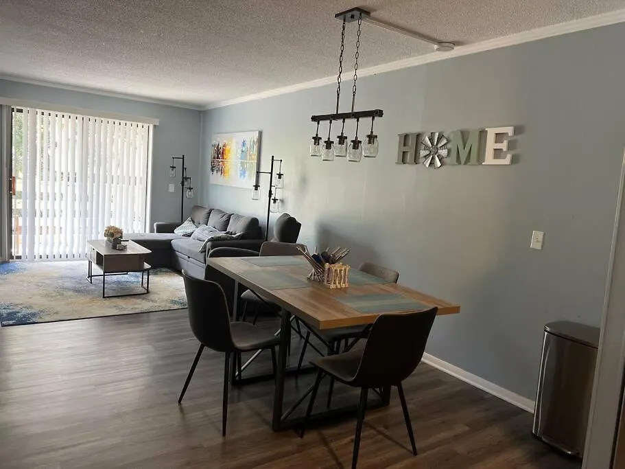 2022 Renovated 2-bdrm Cozy, Lovely W/parking! *