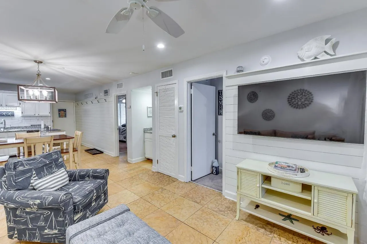 Hilton Head With Porch - Walk To And Pool! * Hilton Head Island
